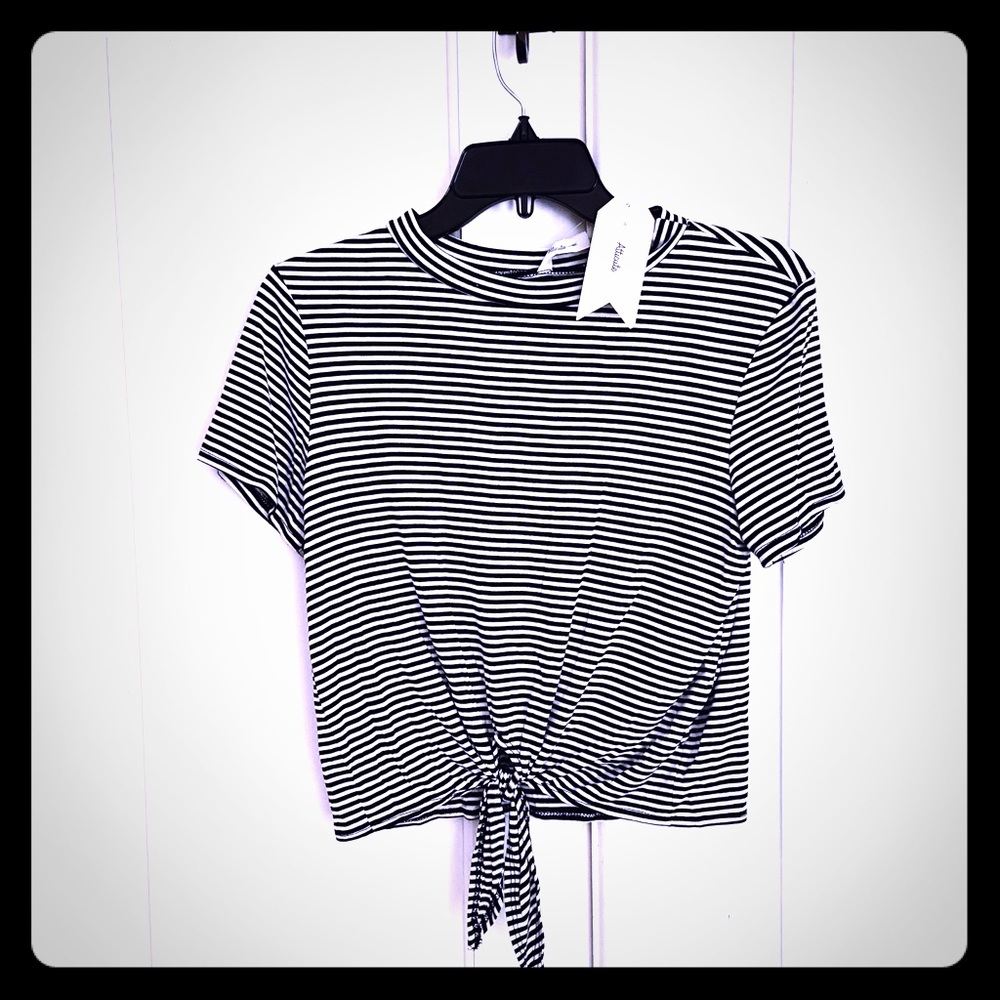 NWOT Striped Tie Front Crop Top T-Shirt